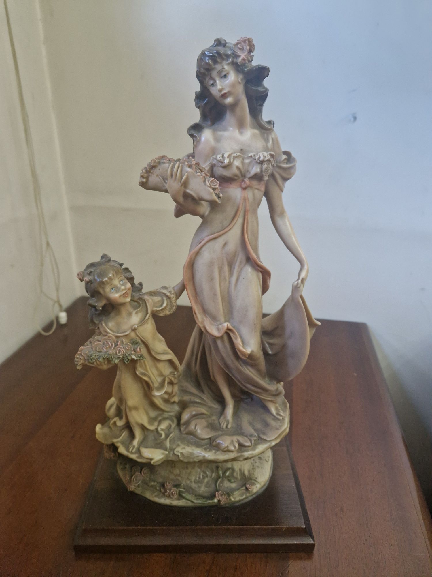 Estatuetas religiosas