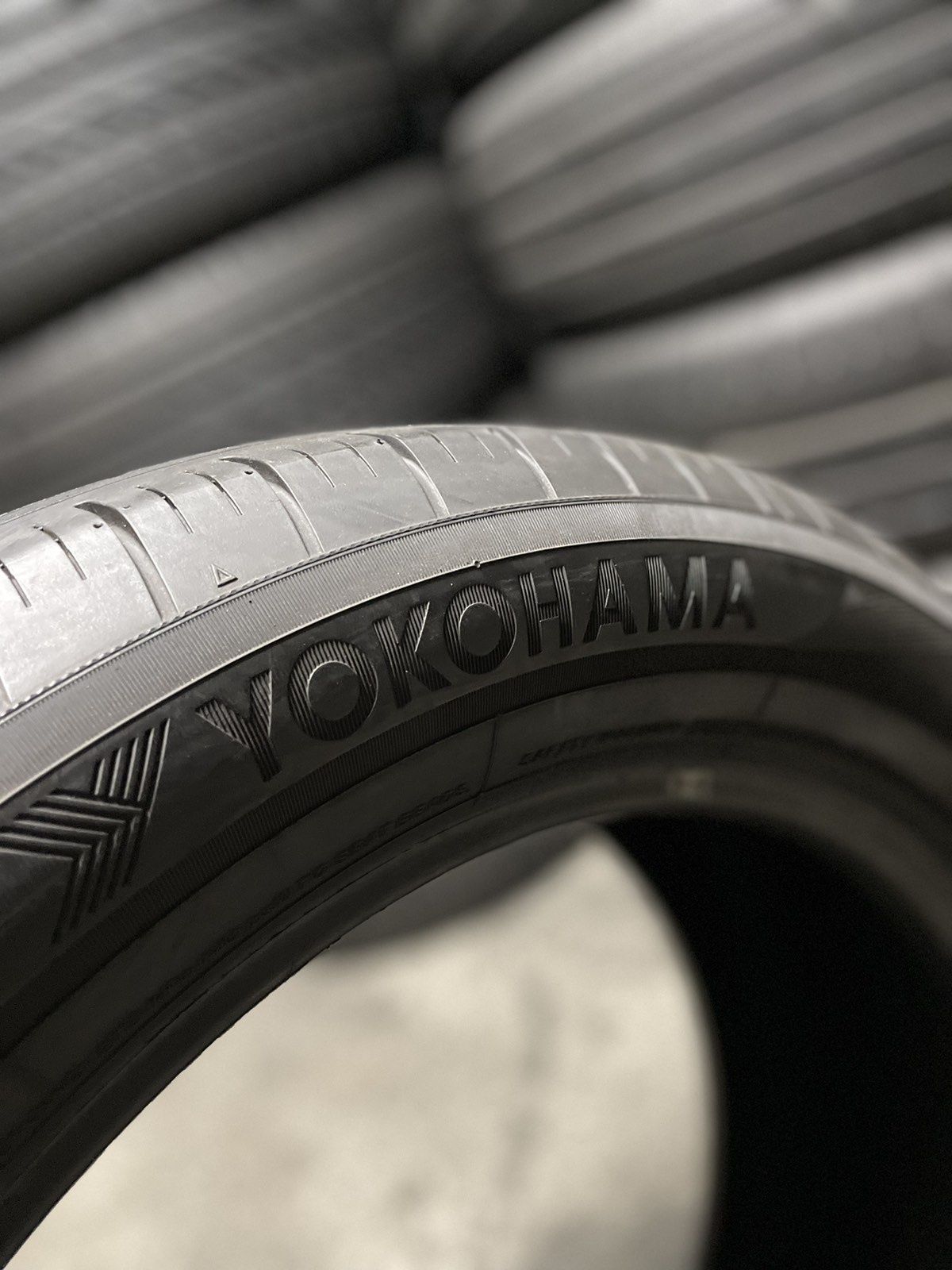 245/50 R18 Yokohama Advan Sport V105 MO (Автошини б\у Склад)