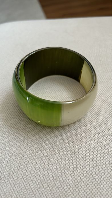 Bransoletka w odcienich zieleni zakupiona w sklepie Solar