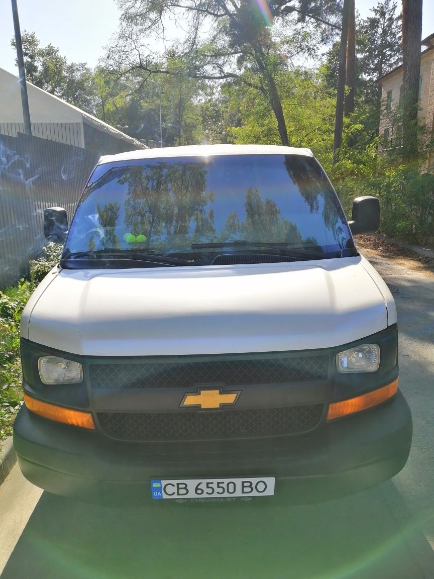 Chevrolet Express 2500