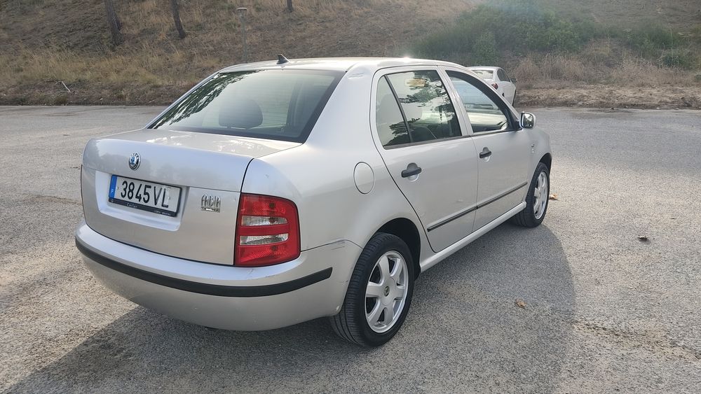 Skoda Fabia 2003 1.4 gasolina 173mil KMS