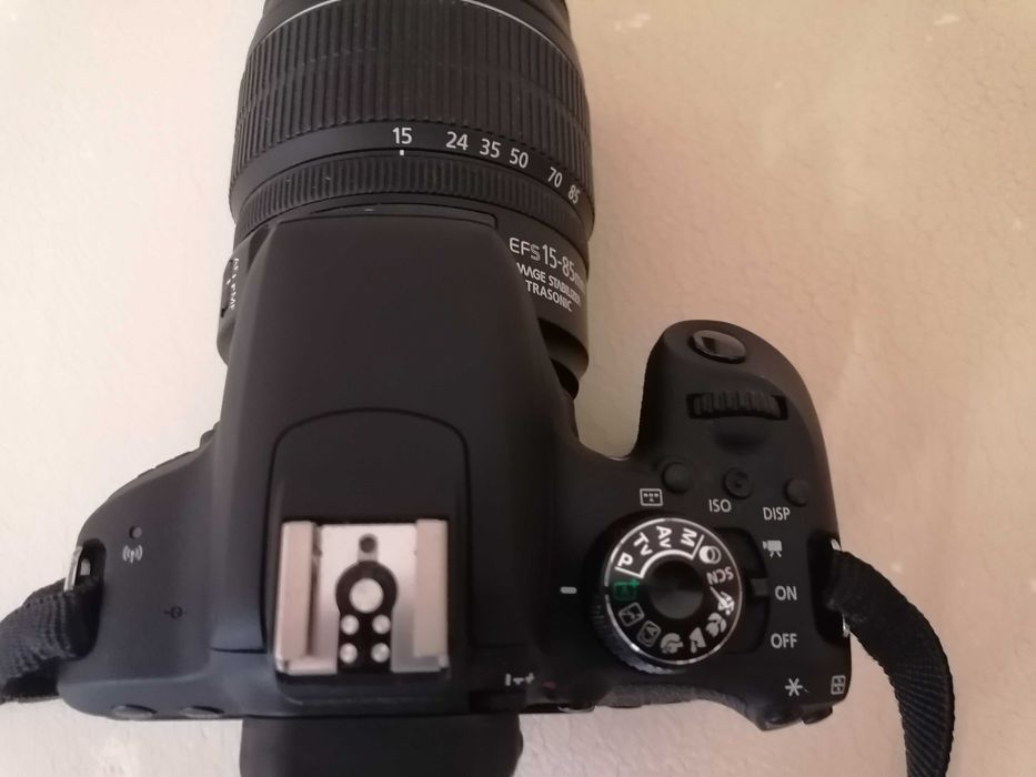 Canon 800 D + objetivas 18-55mm e 15-85mm + mala