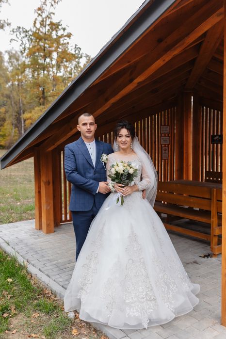 Весільна сукня