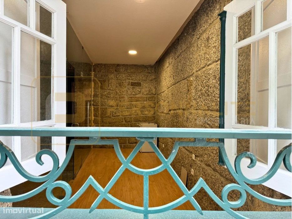 Loja Restaurada no Centro Histórico de Guimarães