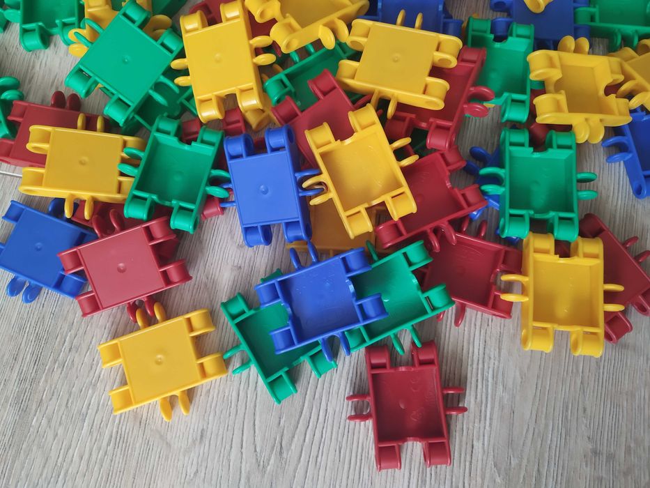 Klocki Belgijskie CLICS konstrukcyjne dla dzieci