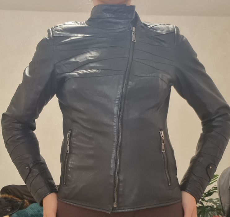 Кожаная куртка женская