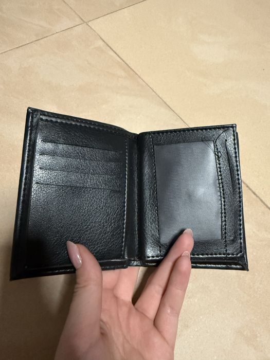 Czarny portfel meski Gucci