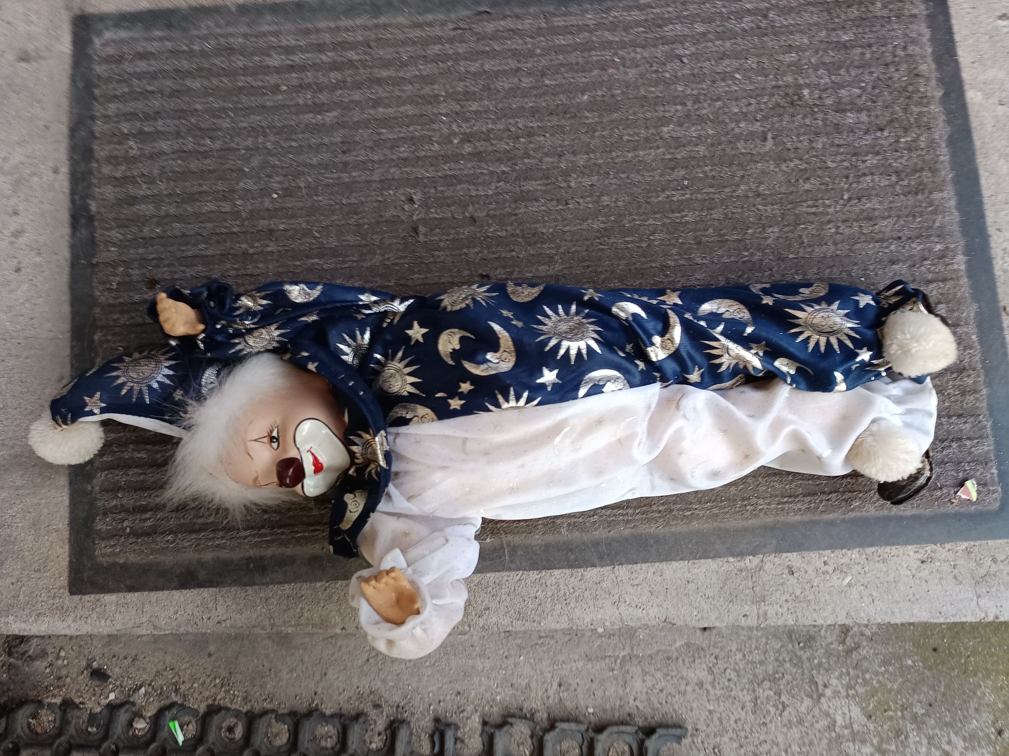 Porcelanowa lalka klałn pajac arlekin ok 40 cm