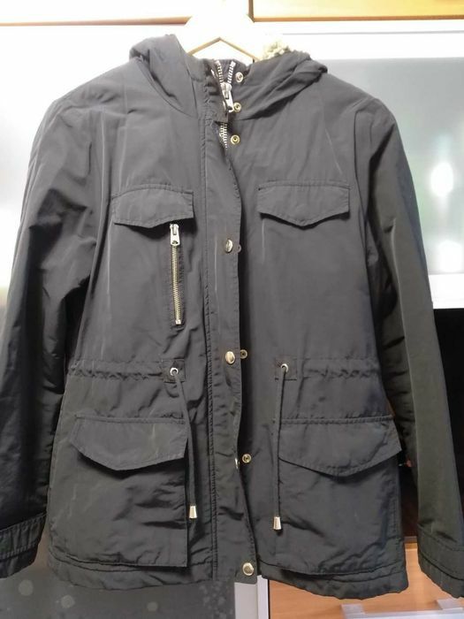 Осіння куртка жіноча