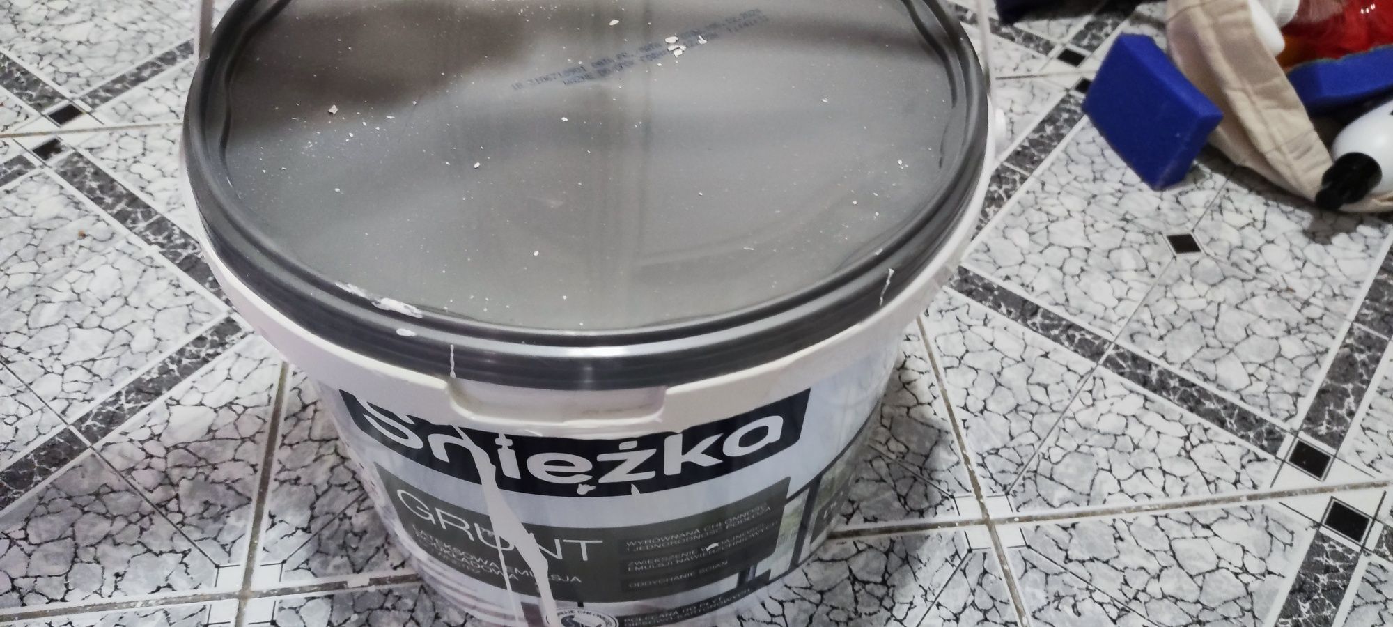 Grunt Śnieżka ok. 2 litrów