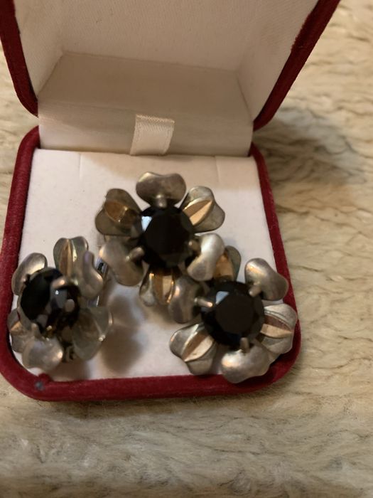 Комплект из серебра