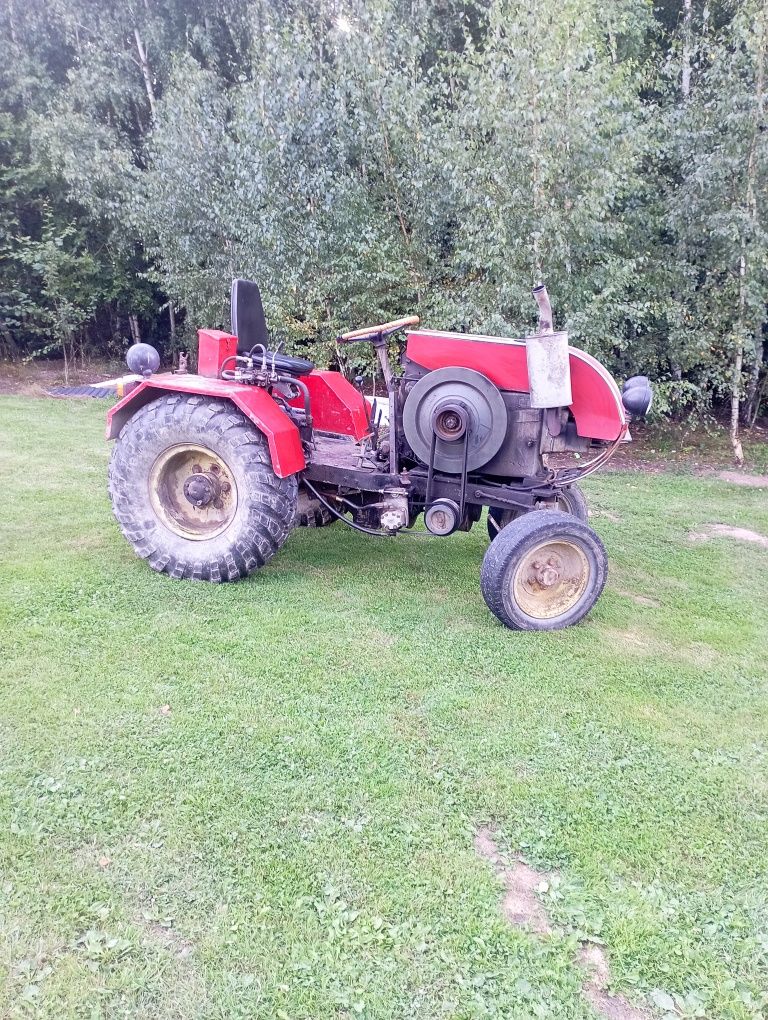 Traktor Sam S 18 silnik super