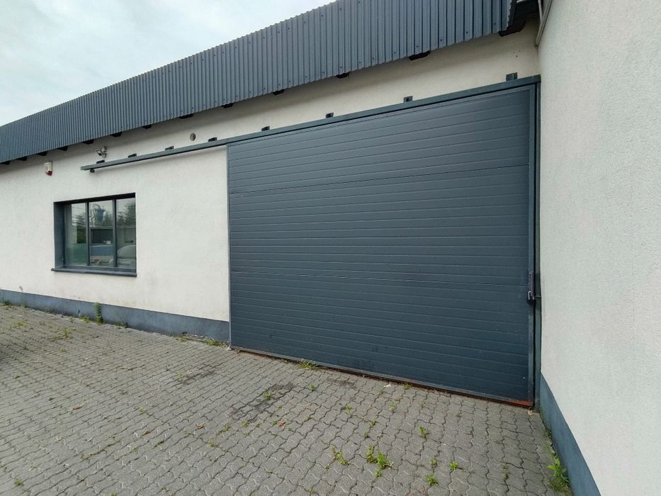 Drzwi przesuwne segmentowe Brama przemysłowa magazynowa 380x305