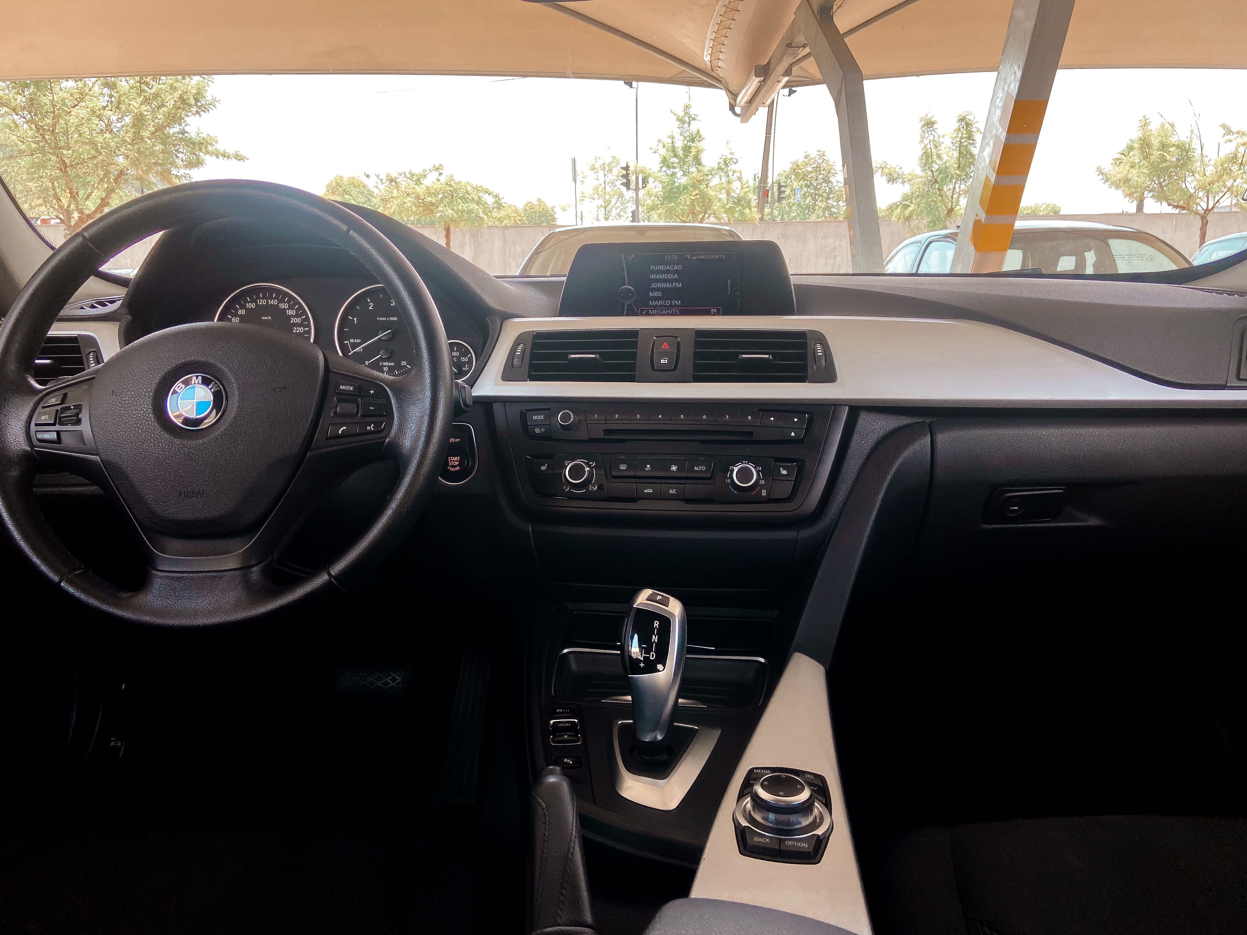 BMW série 3 - 2.0 Automático