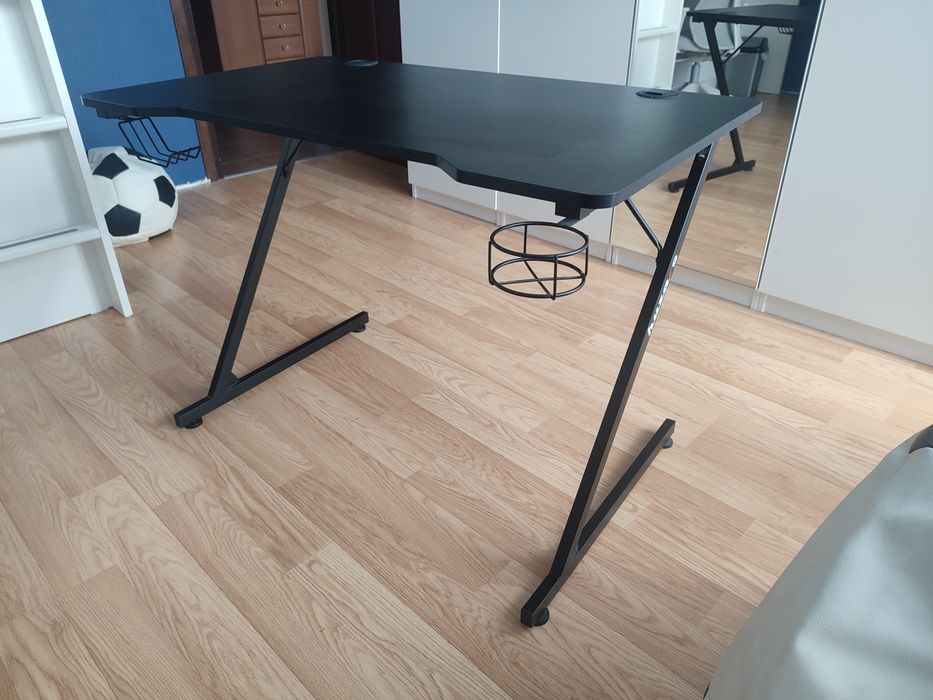 Biurko gamingowe Huzaro czarne