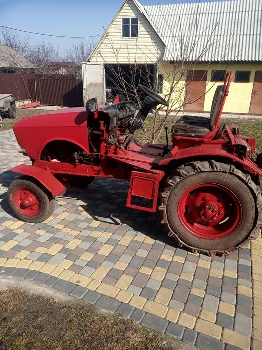 Трактор саморобний.