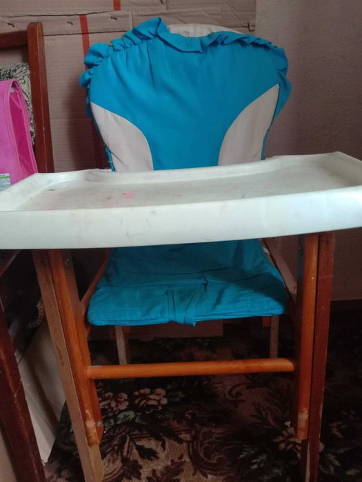 Детский деревянный стульчик Geoby со столиком для кормления, игр, твор