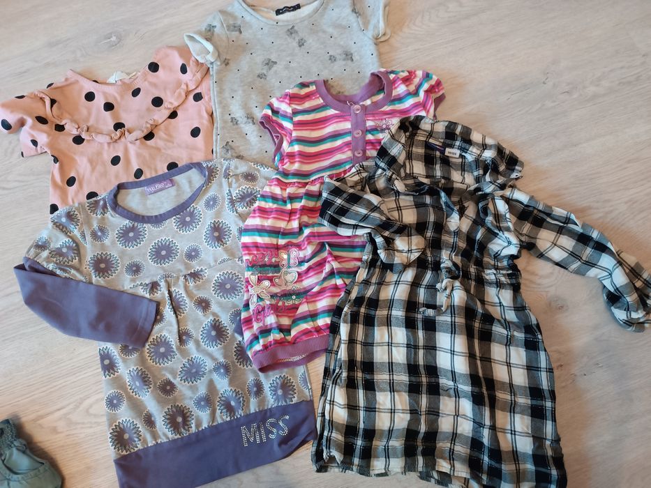 5 sukienek zestaw r 98/104