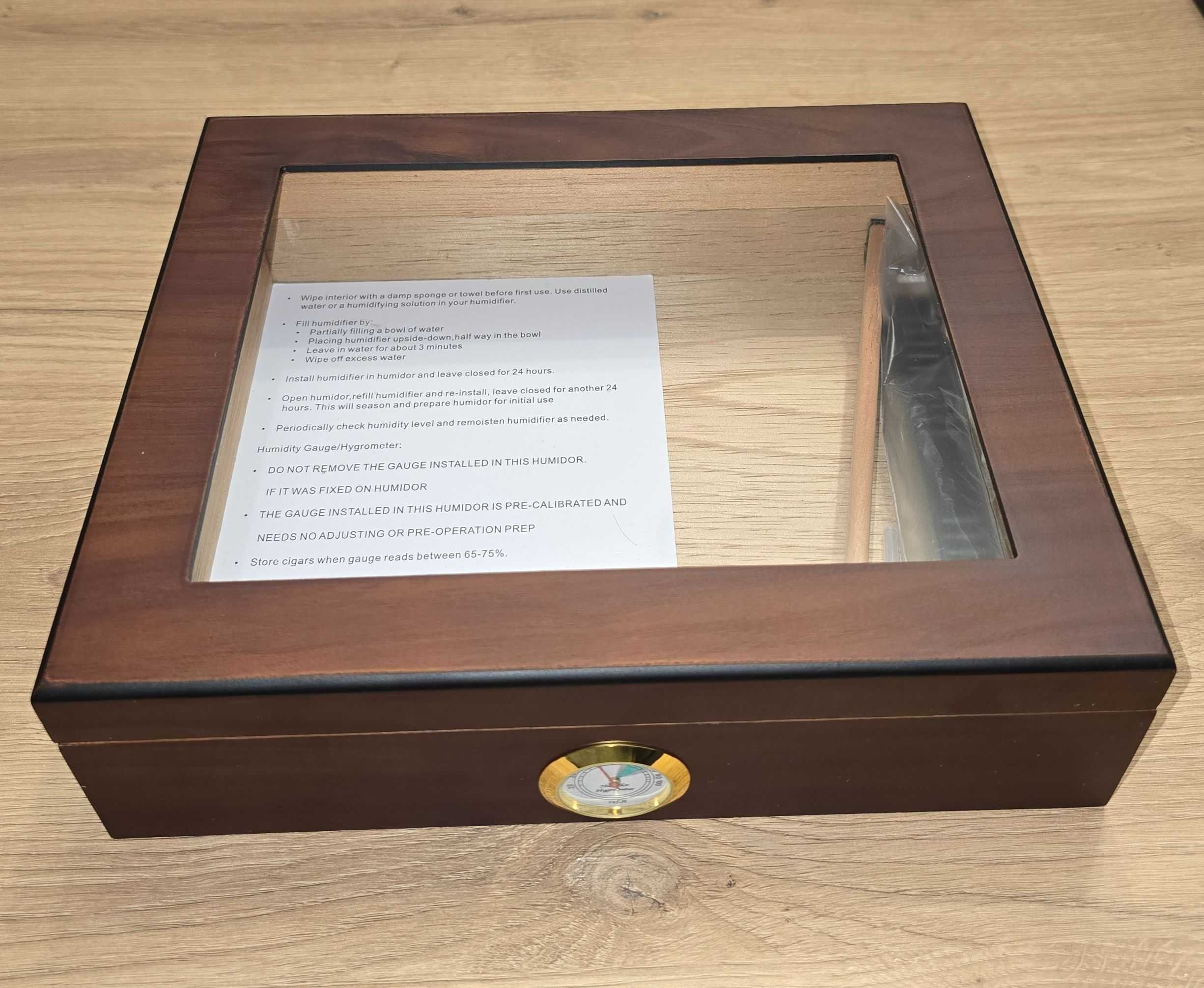 Humidor na cygara z Higrometrem i Nawilżaczem