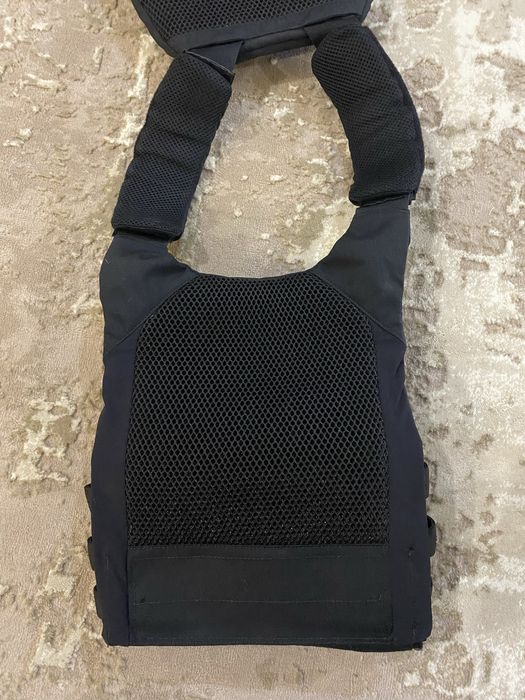 Продам плитоноску M-Tac Cuirass Elite Black