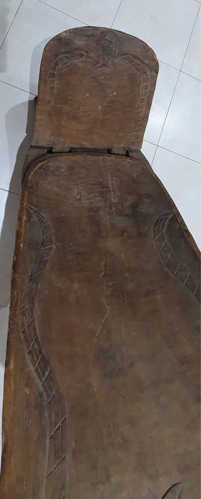 Cadeira Africana (114 x 80 x 40 cm)