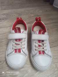 Кросівки -кеди білі з червоними ставками