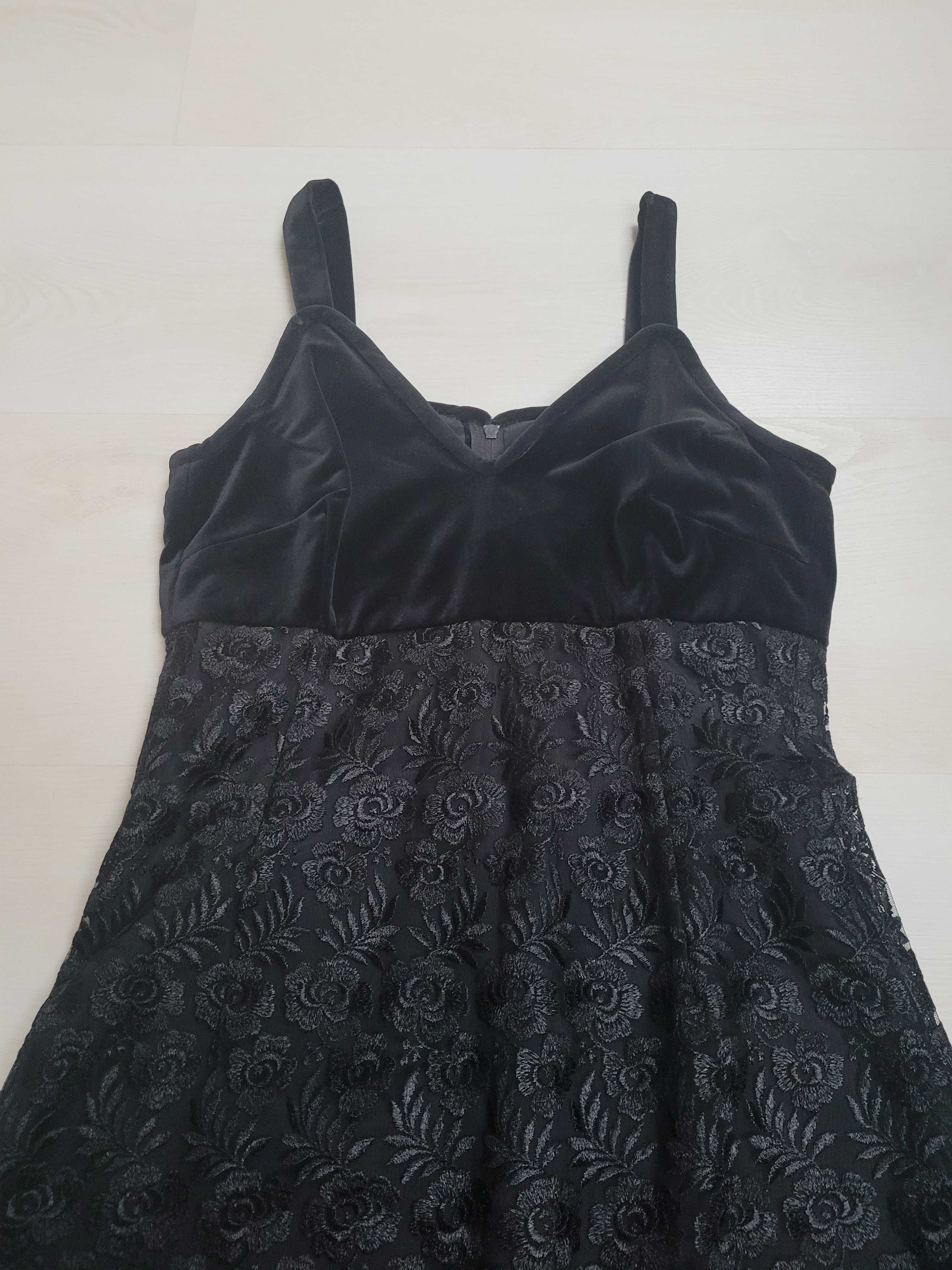 czarna sukienka mini koronkowa aksamit rozm S jak NOWA 1x ubrana