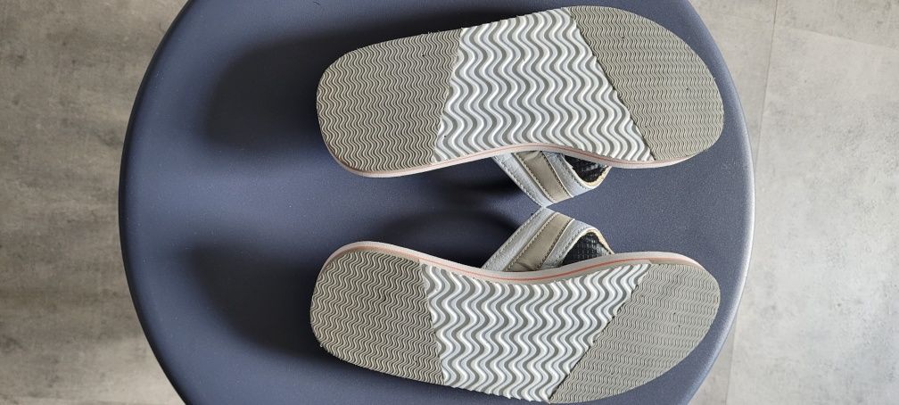 Reebok klapki japonki r.41 bdb
