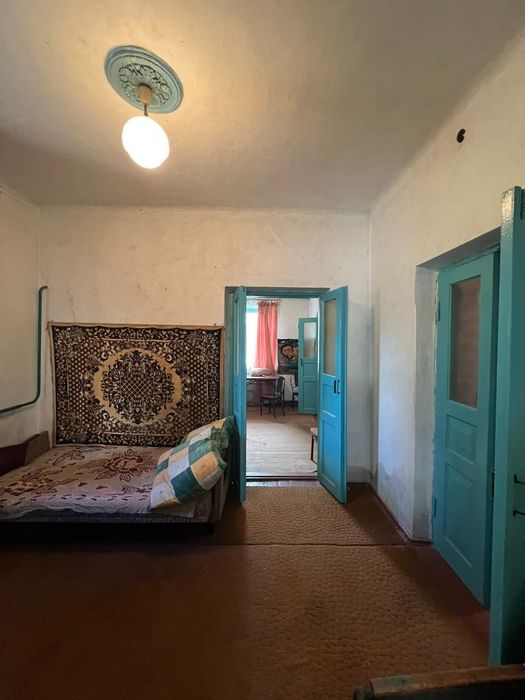 Продається будинок в селі В.Низгірці