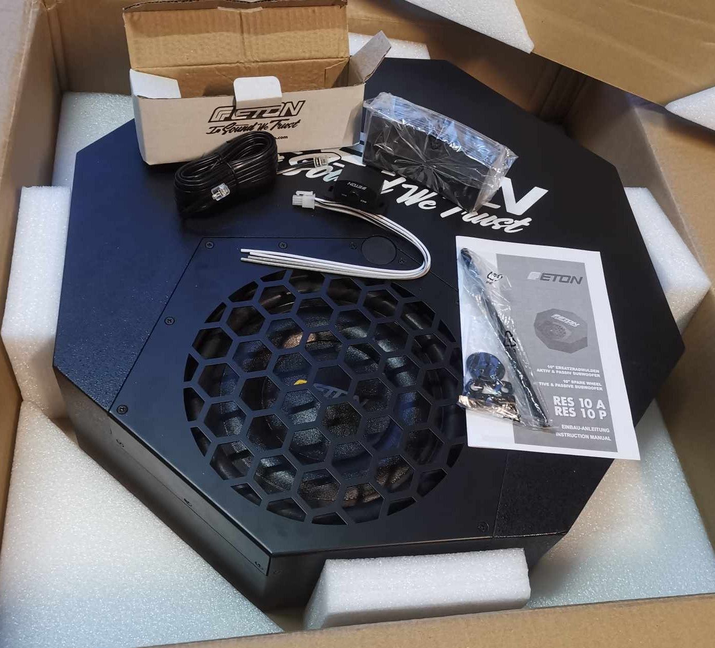 ETON RES 10 A - Subwoofer aktywny