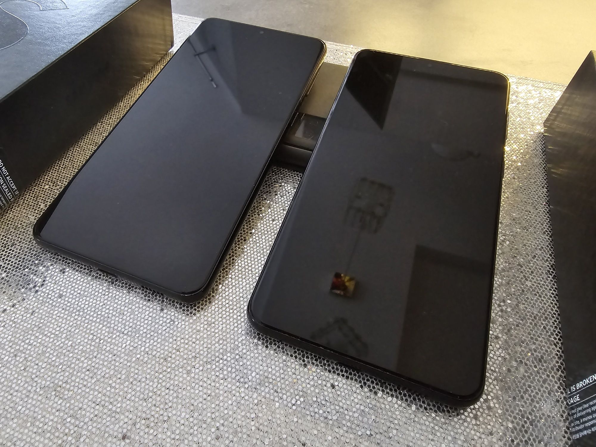 Smartfon Samsung Galaxy S 21 plus