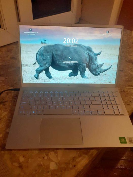Laptop Dell Inspiron 5501 i5