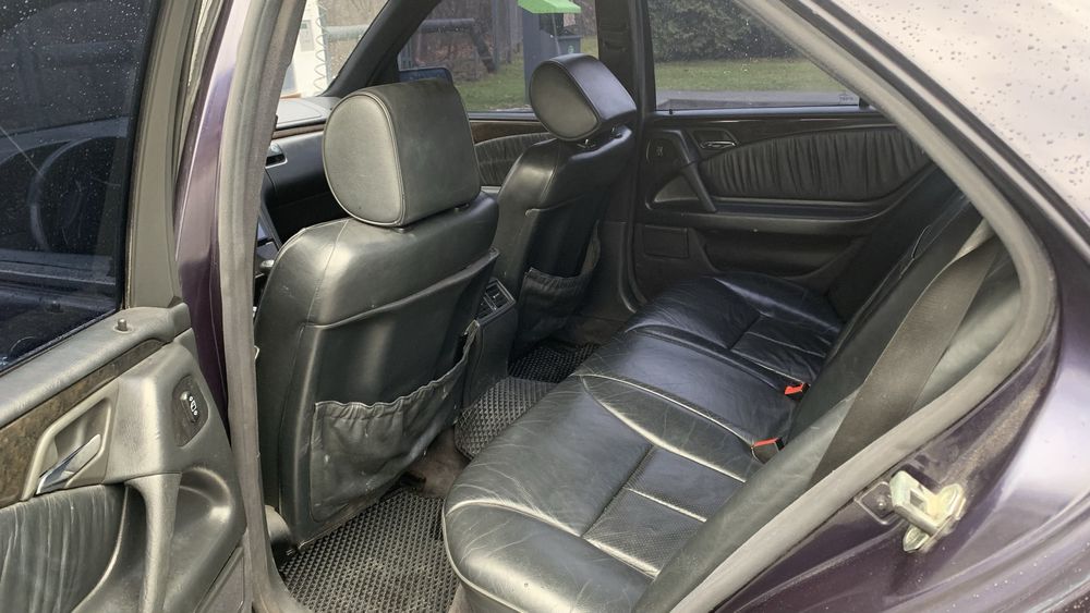 мерседес 210 в стані