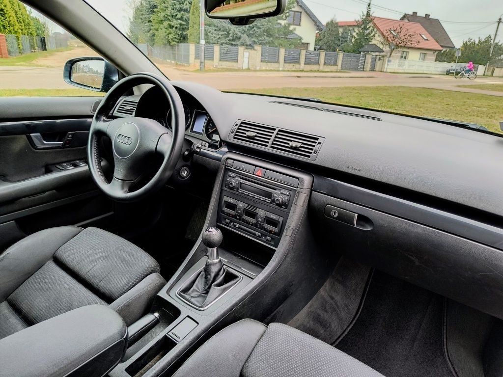 Zadbane Audi A4 B6 1.8T 163km 2003r