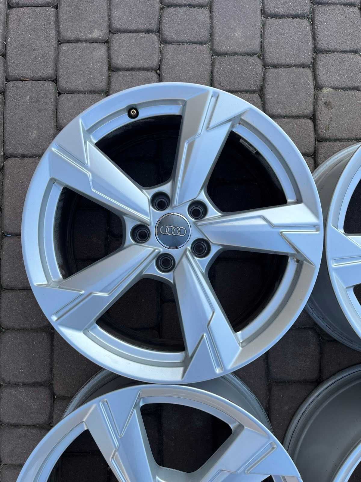 Oryginalne alufelgi Audi 5x112 18 cali A4 A5 A6