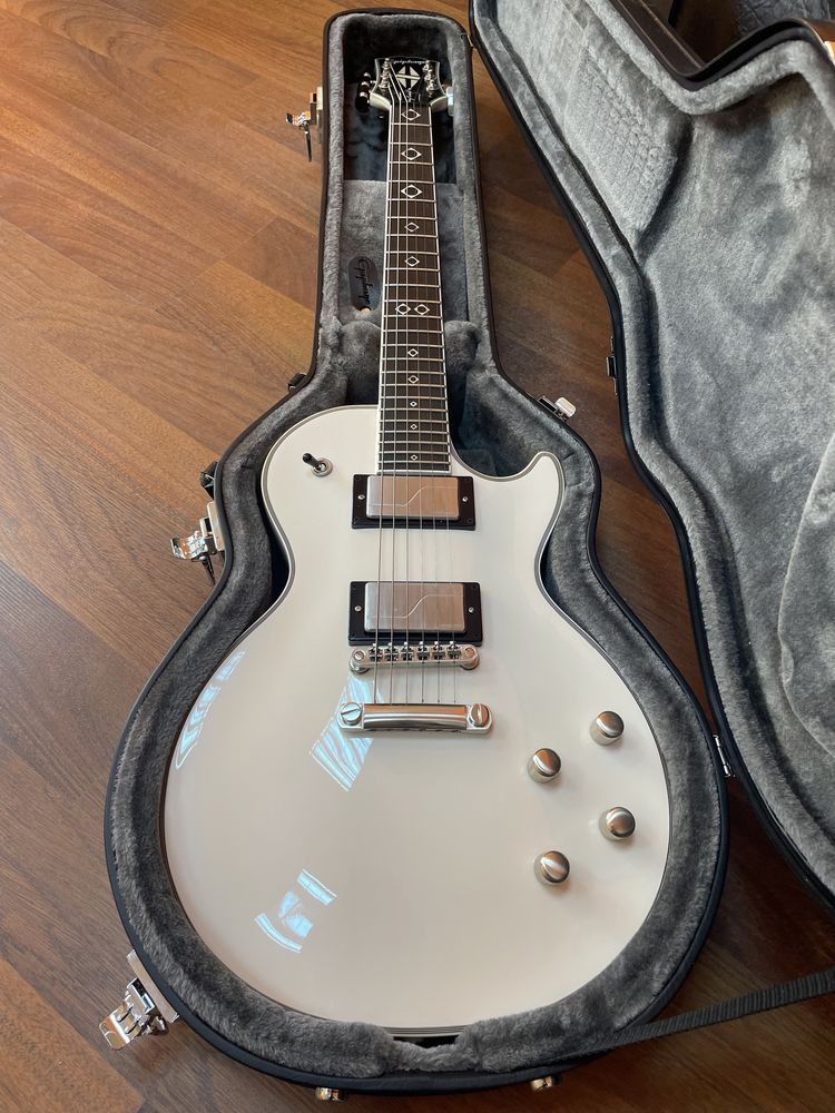 Новий Epiphone Jerry Cantrell Les Paul Custom Prophecy (1000$)