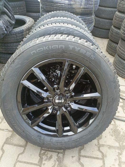 Koła aluminiowe zimowe 235/60/18  Nokian 5x114,3 Honda Toyota lexus