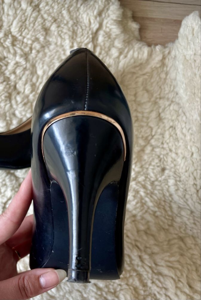 Czarne obcasy szpilki czółenka skórzane 7,5 cm 38