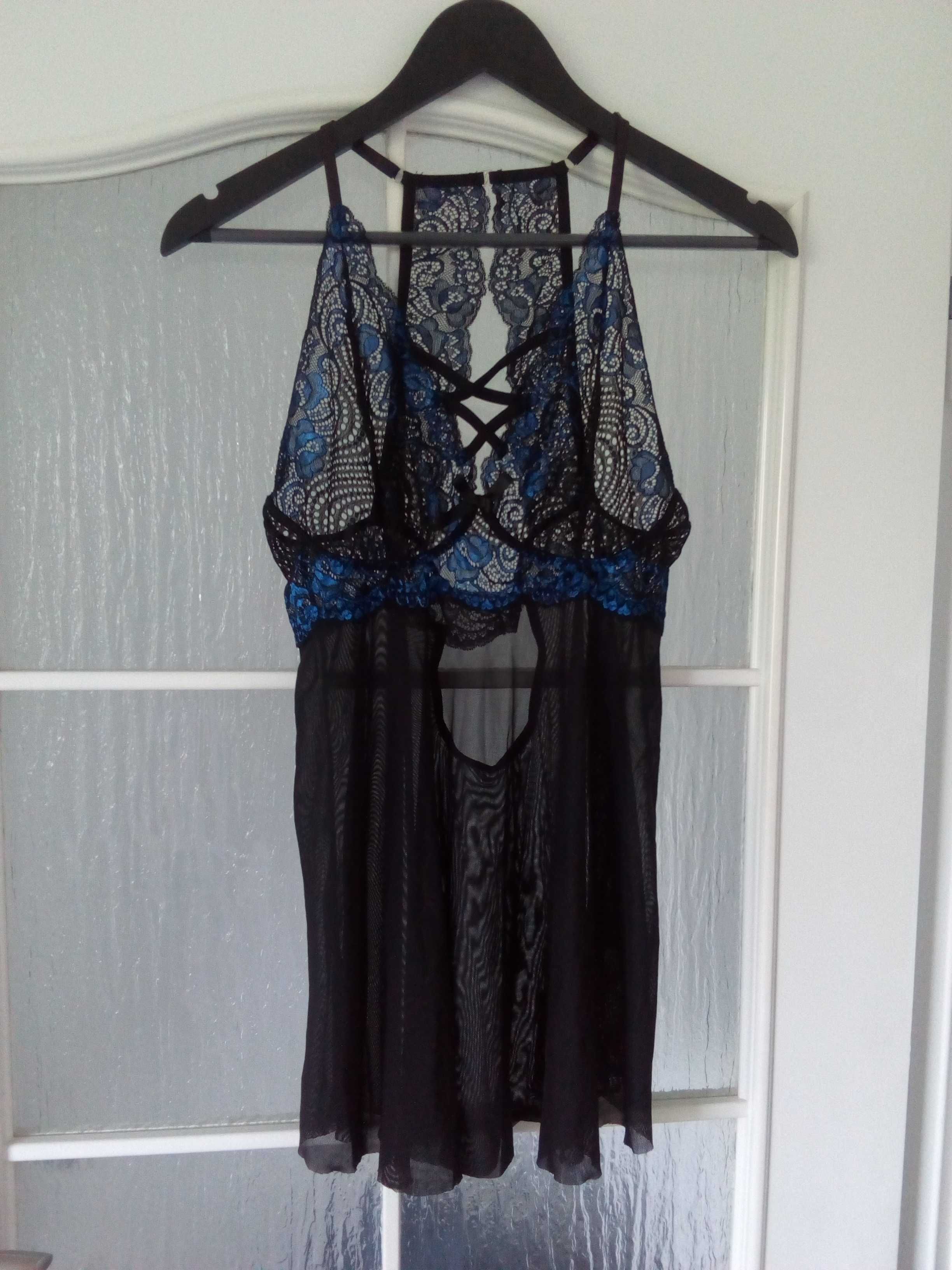 Kusząca koszulka +stringi,XL