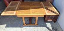 Mesa de madeira extensível