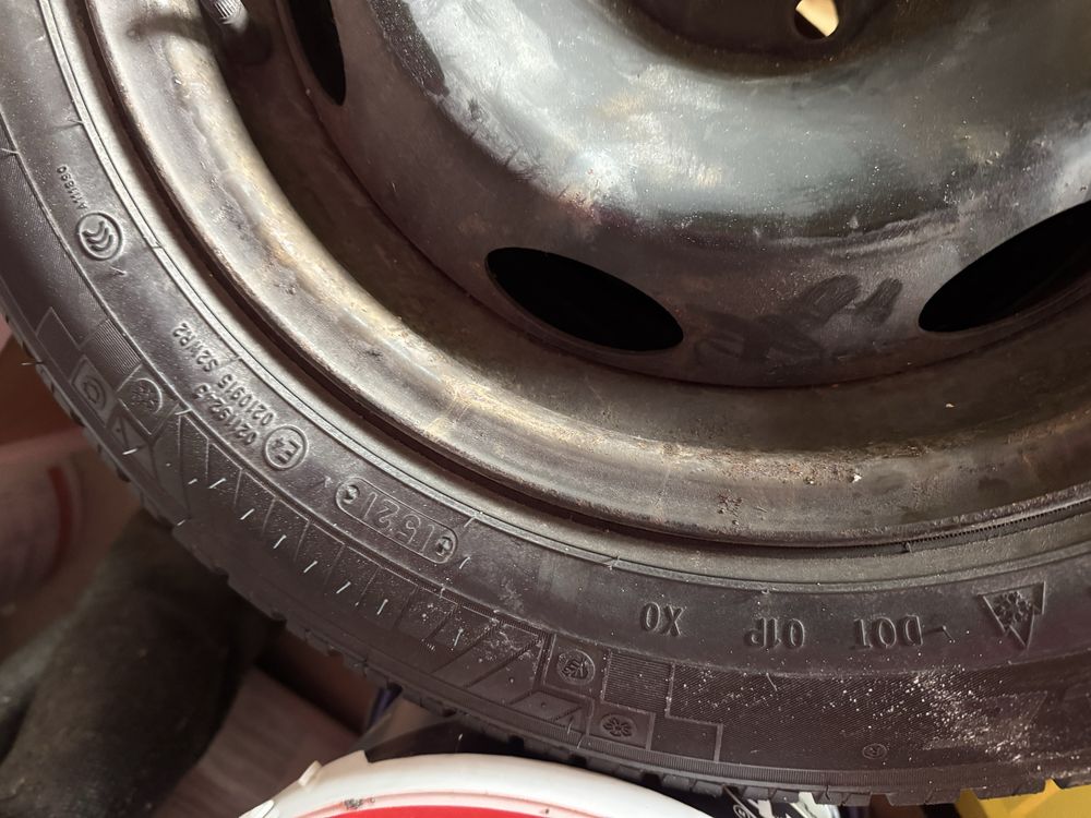 Sprzedam opony wilosezonowe 195/60 R 15