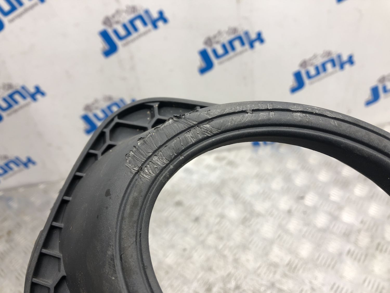 Накладка противотуманной фары правая 5N0853666G9B9 для Volkswagen Tigu