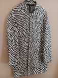 Casaco mango oversize -padrão zebra