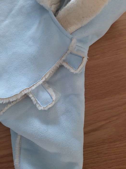 Kożuszek niebieski 6-9 mcy rozm. 74 kurteczka zimowa ciepła