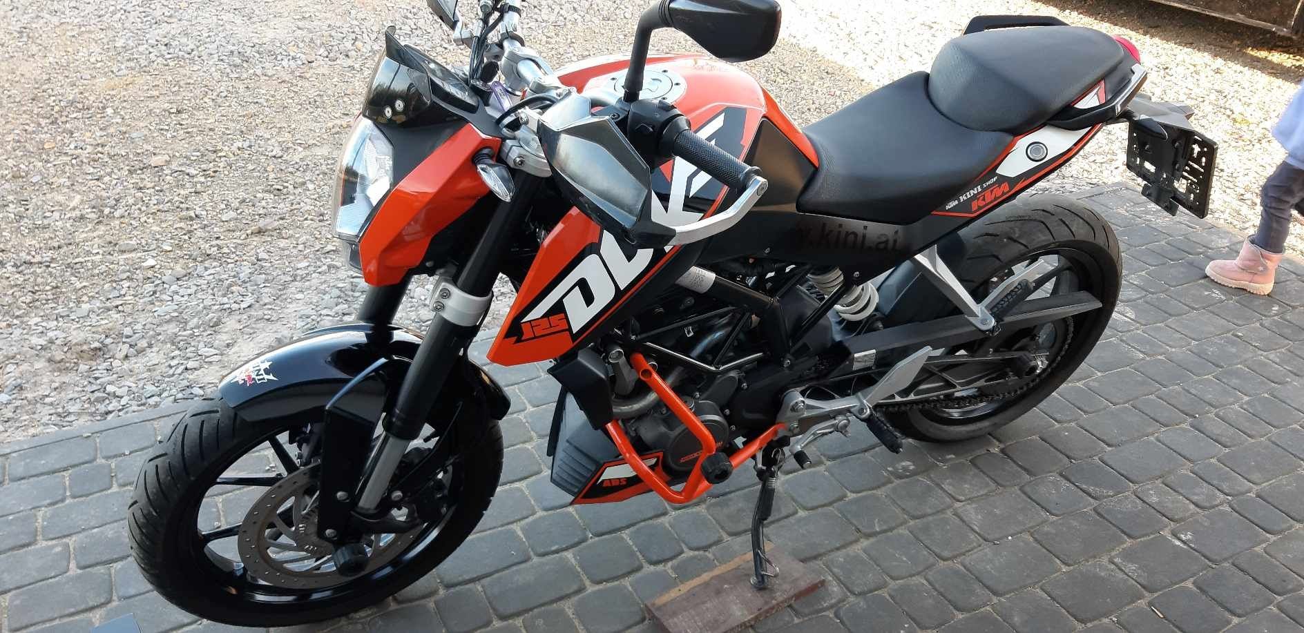 KTM Duke 125 super stan!!!