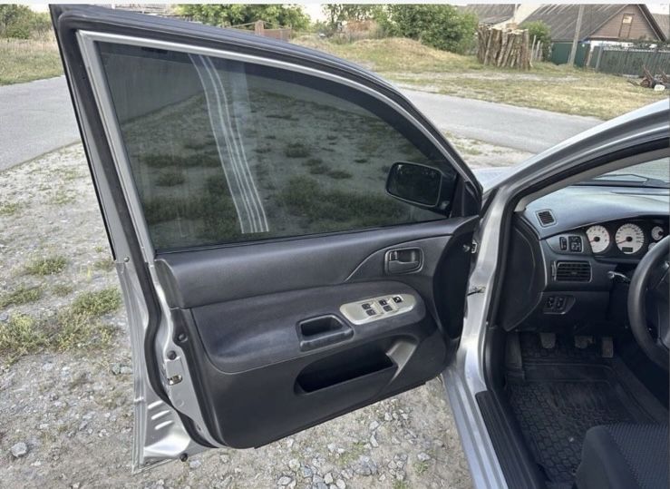 Mitsubishi Lancer 9 2007 року.1.6 бензин