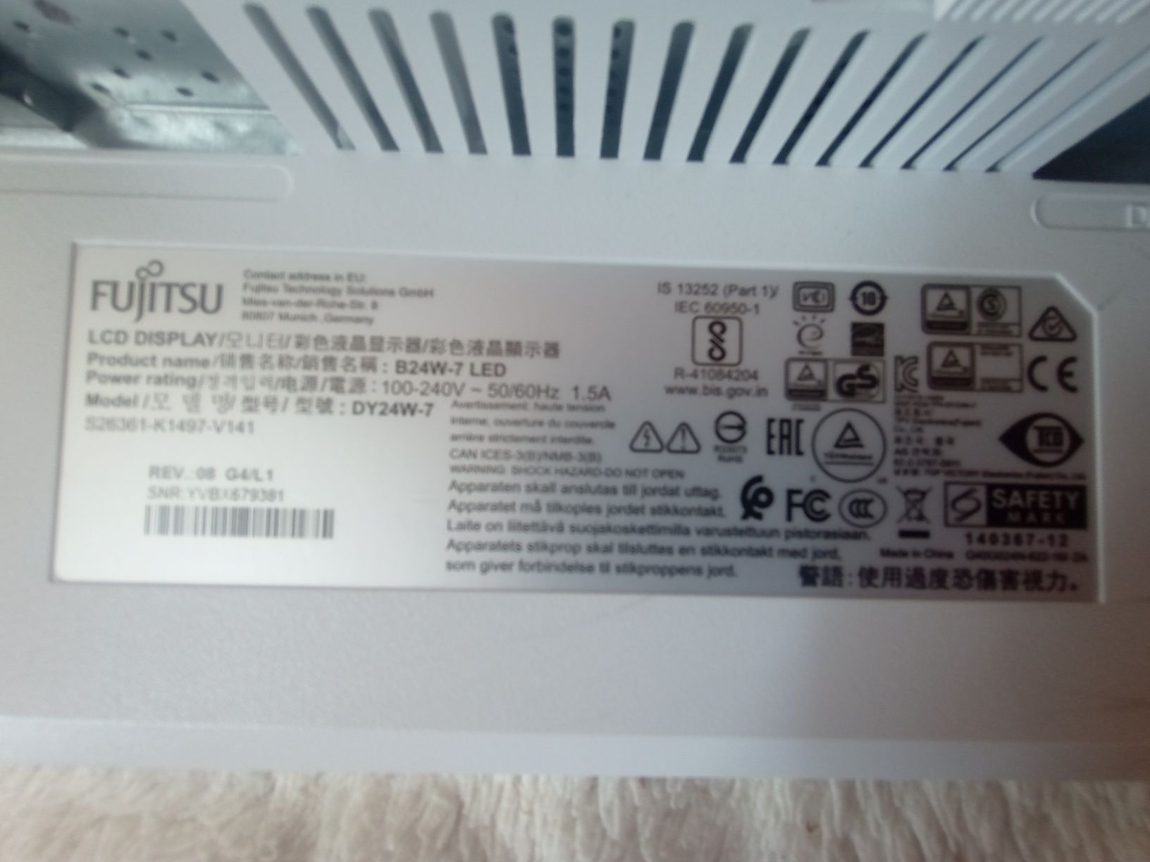Monitor Fujitsu B24W-7 LED 24 CALE.