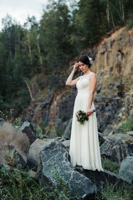 продам сукню/весілля//випуск/