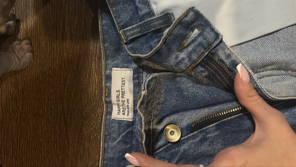 Джинсові шорти aisenberg denim