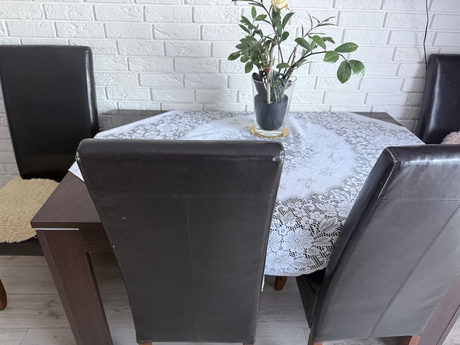 Stół + 6 krzeseł 140x90